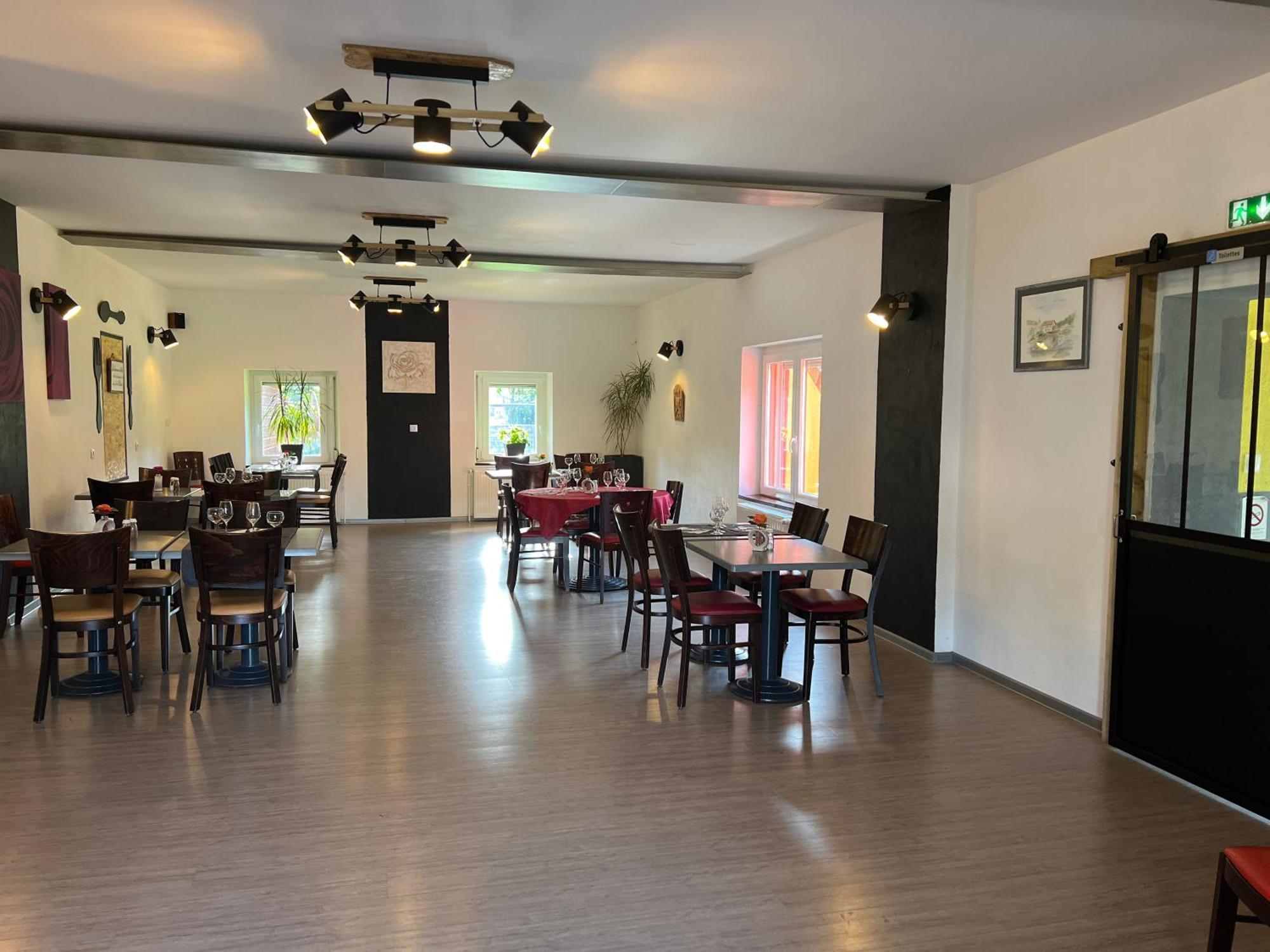 Auberge Restaurant La Roseraie Grandrupt Ngoại thất bức ảnh